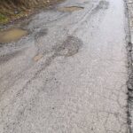 Gjendje e rëndë e rrugës Dragash–Kukajan, kërkohet ndërhyrje urgjente nga institucionet Rruga që lidh Dragashin me fs…