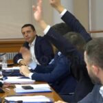 Geci kundër mbështetjes financiare për ish-krerët e UÇK-së, Tahiri e Haradinaj në mbështetje të amandamentit Deputeti…