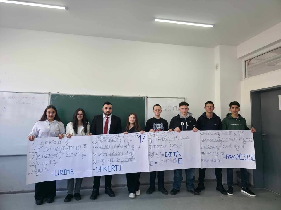 Učenici škole Šuban Šabani u Llopusniku obeležavaju 17. februara matematičkim formulama