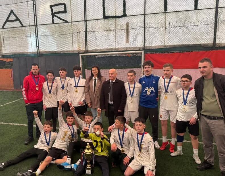 Dana 17. februara Dragaš, 16. februara 2026 studenata FMF – Samid Emini…