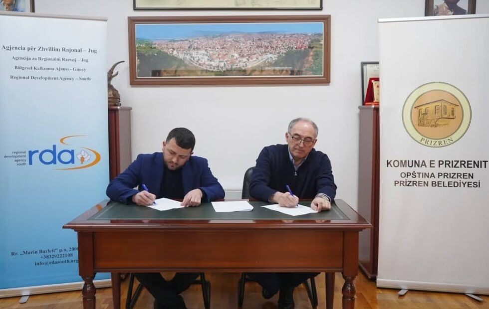 Prizrenska opština otvara novu shemu bespovratnih sredstava za žene i mlade, uključujući i Obaveštajni projekat Artif…