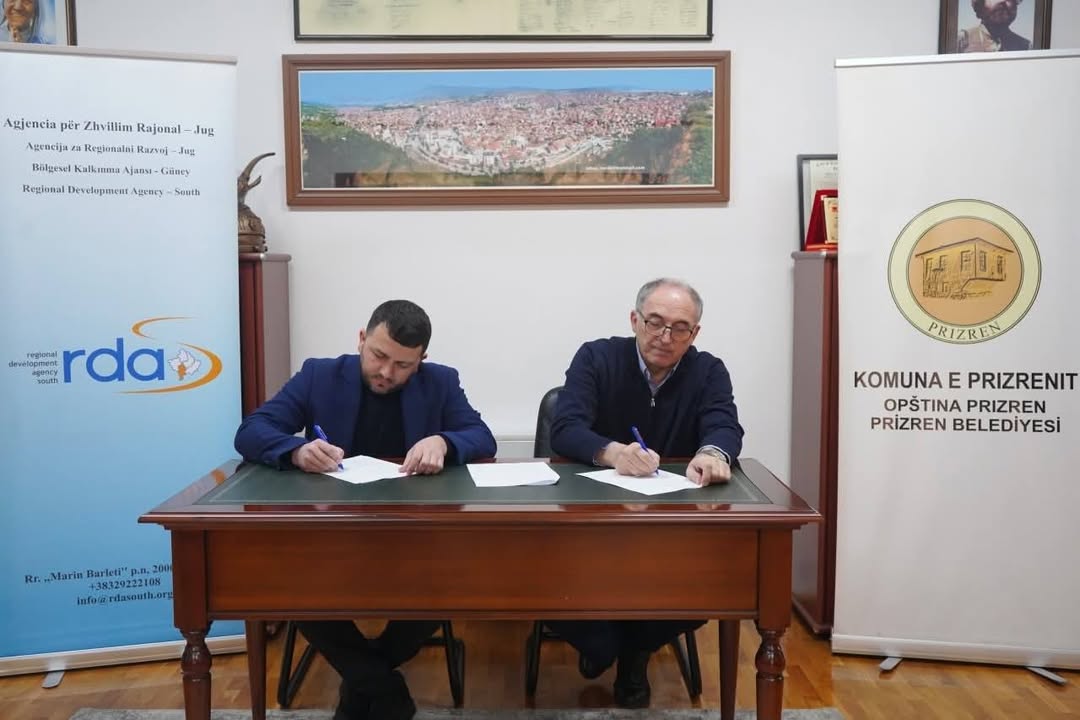 Prizrenska opština otvara novu shemu bespovratnih sredstava za žene i mlade, uključujući i Obaveštajni projekat Artif…