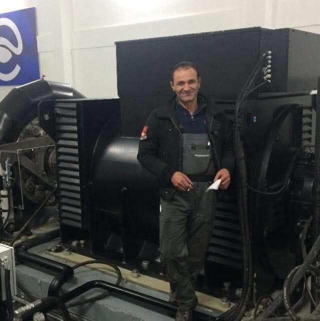 Na putu da radi u hidroelektrani, kosovski inženjer Ramiz Murati menja živote u Maliku.