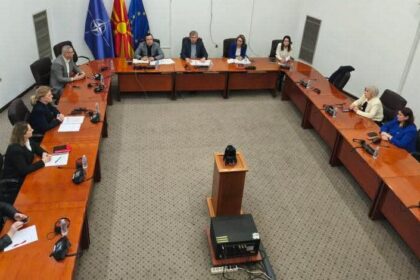 Rezolucija bivšim liderima OVK o komisiji za spoljnu politiku RMV u Makedoniji Ver…