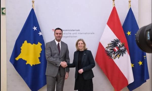 Konjufca u Beču traži podršku Austrije statusu kandidata za prijem u EU, prvog potpredsednika vlade i …