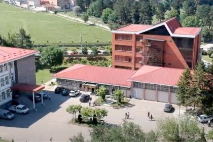 Idealni uspeh: 5-godišnja akreditacija Univerziteta Ukšiin Hotiı Prizren, 23. februar 2026. Univerzitet…