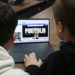 Fëmijët aftësohen në dizajn grafik në Qendrën Rinore AVOKO Në ambientet e Qendrës Rinore AVOKO po zhvillohet një prog…