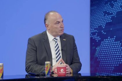 Mbi 1 miliard euro kapital i kosovarëve u investua jashtë vendit