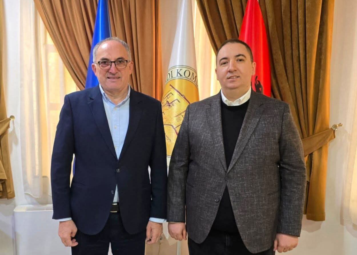 Totaj emëron drejtorin e ri të Pronës dhe Çështjeve Ligjore në Prizren