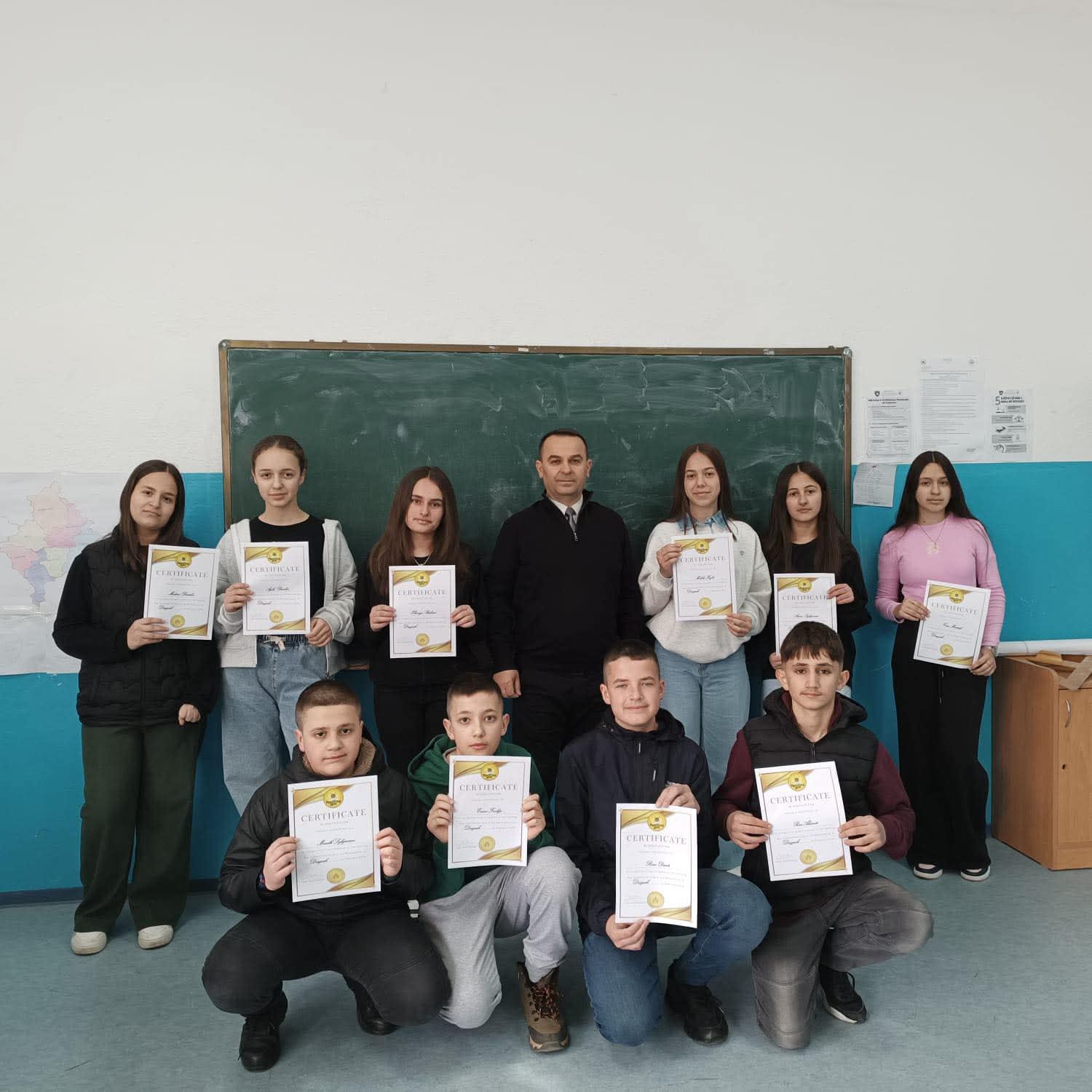 Nxënëset e SHFMU “Fetah Sylejmani” shkëlqejnë në Spelling Bee, Meleke Kajbe siguron finalen në Prishtinë