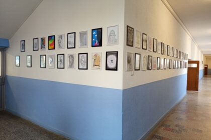 Ambientet e shkollës në Bresanë marrin ngjyra kreativiteti dhe frymëzim