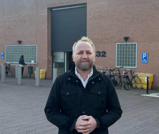 Tahiri viziton Thaçin në Hagë: “Ju dërgon të fala nga Presidenti”