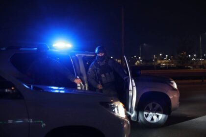 Tragjedi në Majac | Vajza plagos rëndë gruan dhe vret një mashkull, përpjekje për vetëvrasje e ndaluar nga Policia