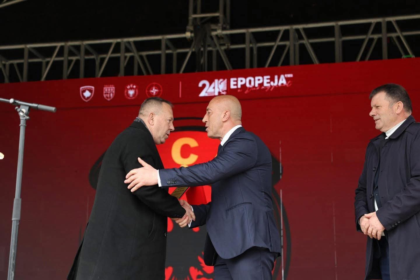 OVL e UÇK-së: Hilmi Haradinaj me djemtë i bëri ballë me guxim rrethimit të trefishtë