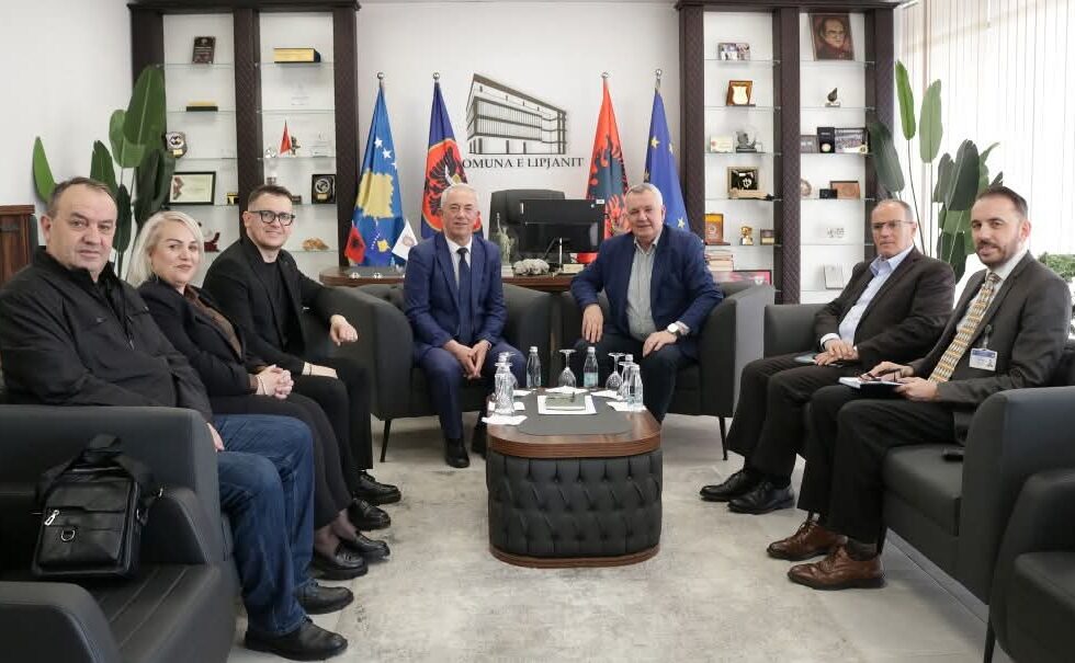 Lipjani dhe Dragashi diskutojnë për bashkëpunim dhe zhvillim lokal