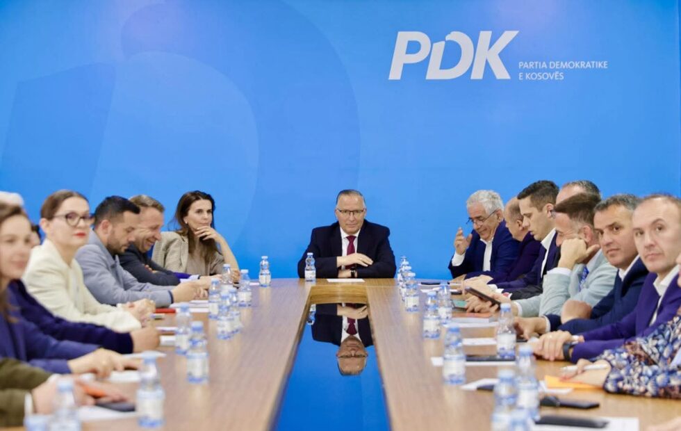 “Të pavërteta dhe spekulative”: PDK demanton raportimet se i është ofruar posti i Presidentit