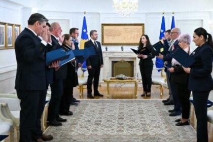 Betohen nëntë anëtarët e rinj të KQZ-së, Osmani i drejtohet Kushtetueses për propozimet tjera