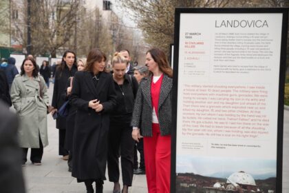 Promovimi i ekspozitës për masakrat në Kosovë ngjall reagime të ashpra