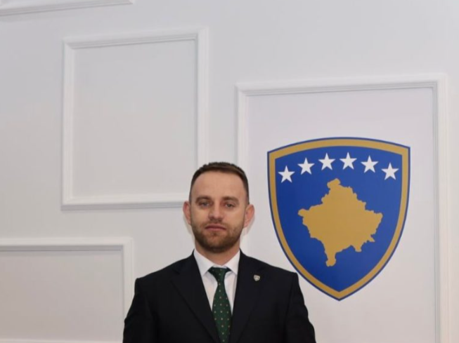 Prof. Ass. Dr. Dardan Vuniqi, rrugëtimi i një juristi të ri drejt institucioneve të drejtësisë