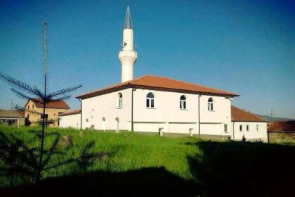 Organizuje se „Noćni namaz“ u džamiji „Mehmet Kuklibeu“ u Bresani tokom poslednjih deset noći Ramazana