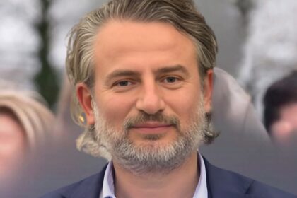 Predstava u teatru ODA i reakcije na poruke o OVK i istorijskom sećanju